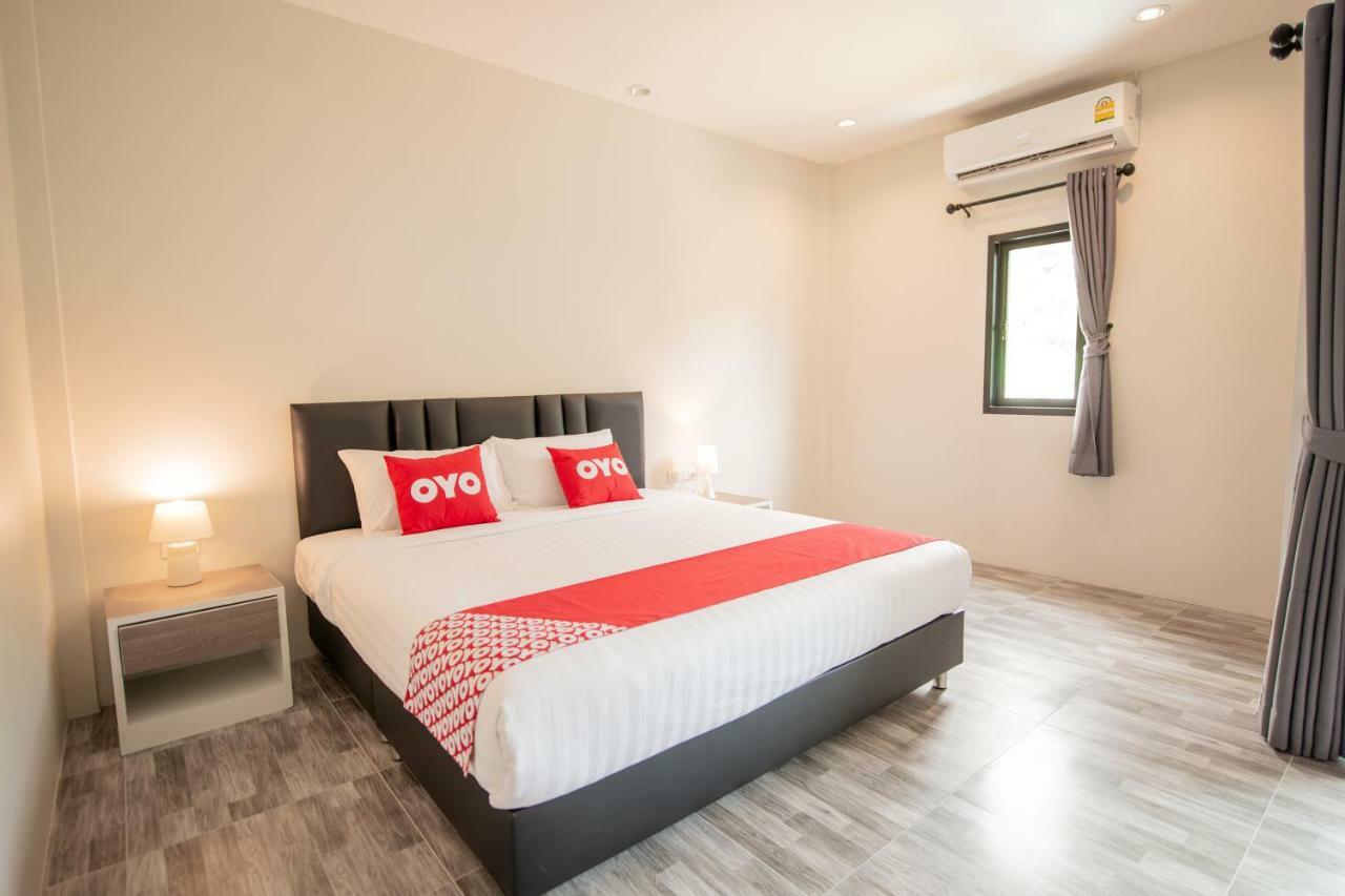 Oyo 259 Baan Napatr Hotel Bãi biển Bang Tao Ngoại thất bức ảnh